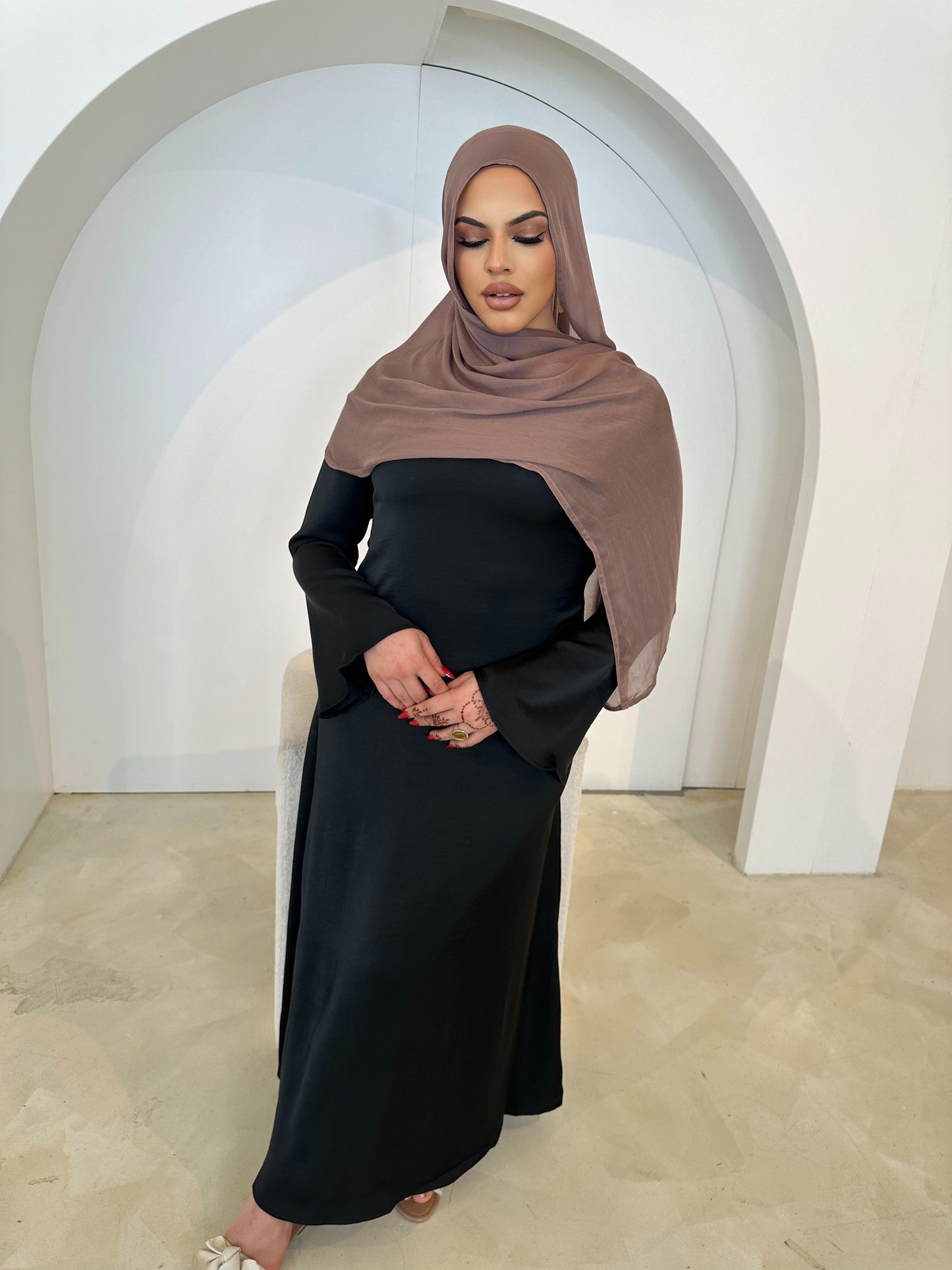 Tasnim Abaya Set- Black