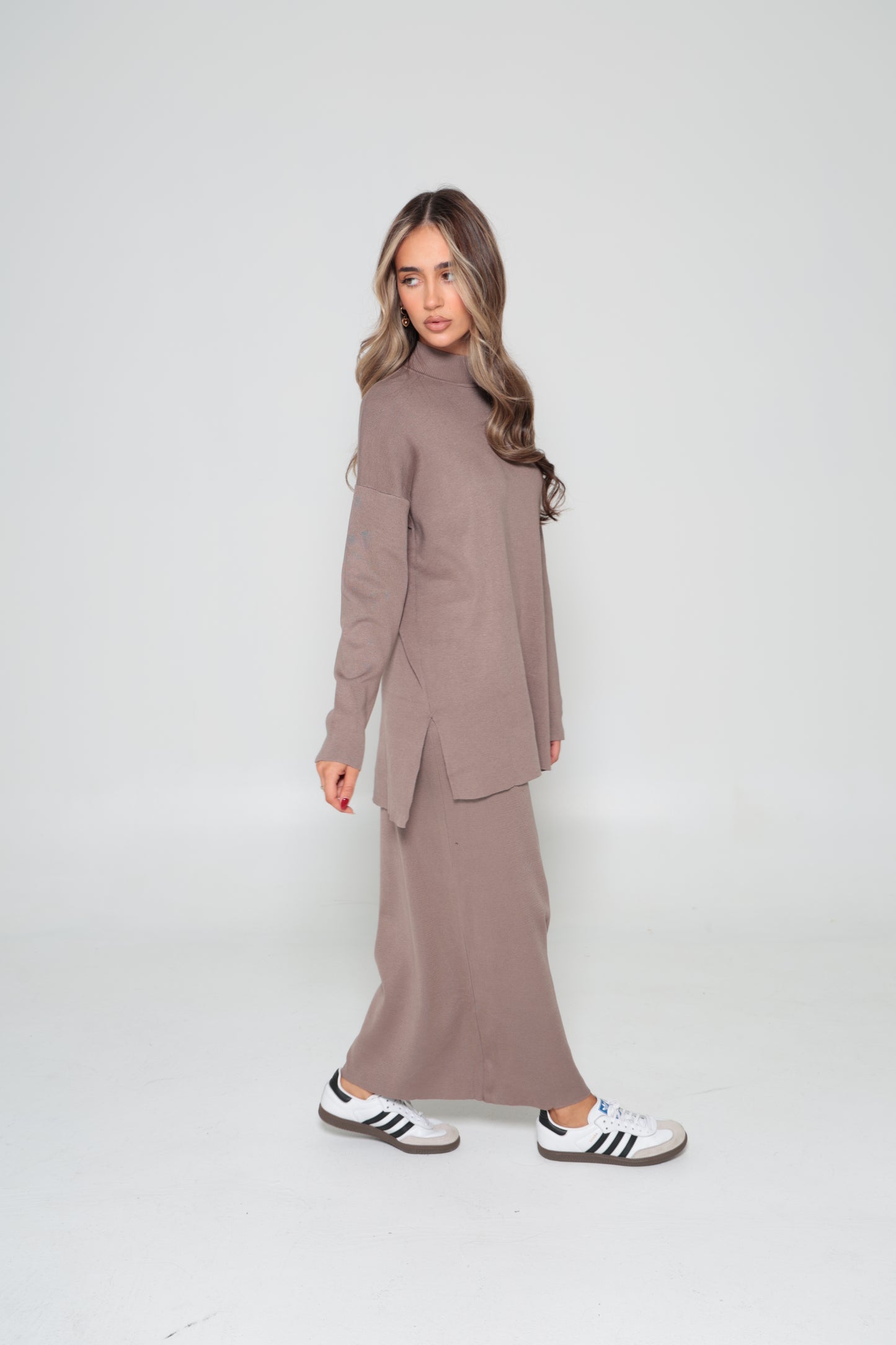 Azra Knit Set
