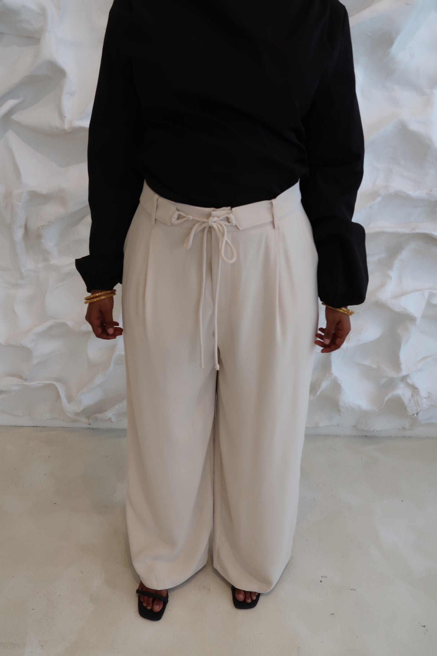 Belt Detail Wide Leg Pants- Bone