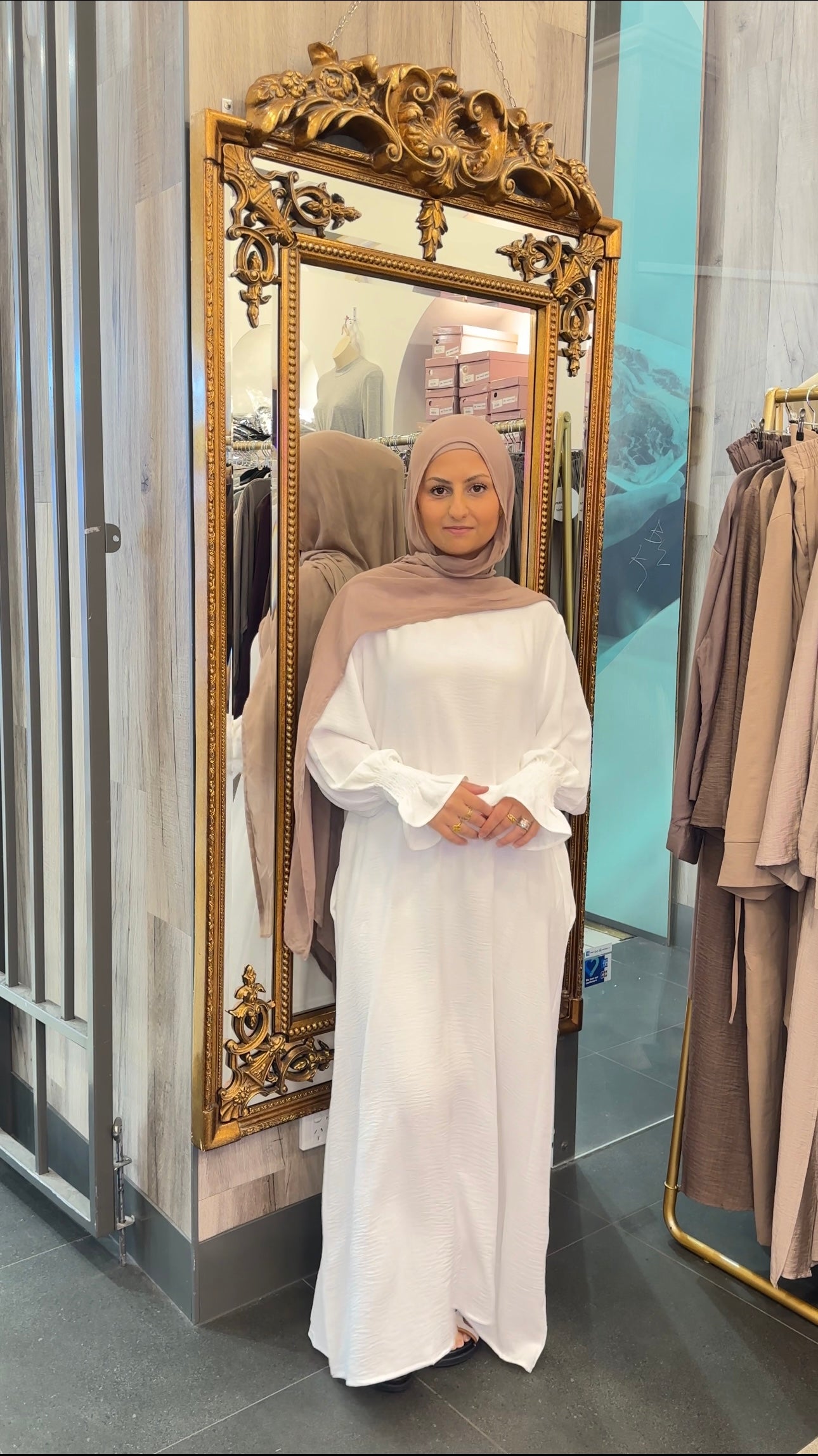 Khadija abaya- White