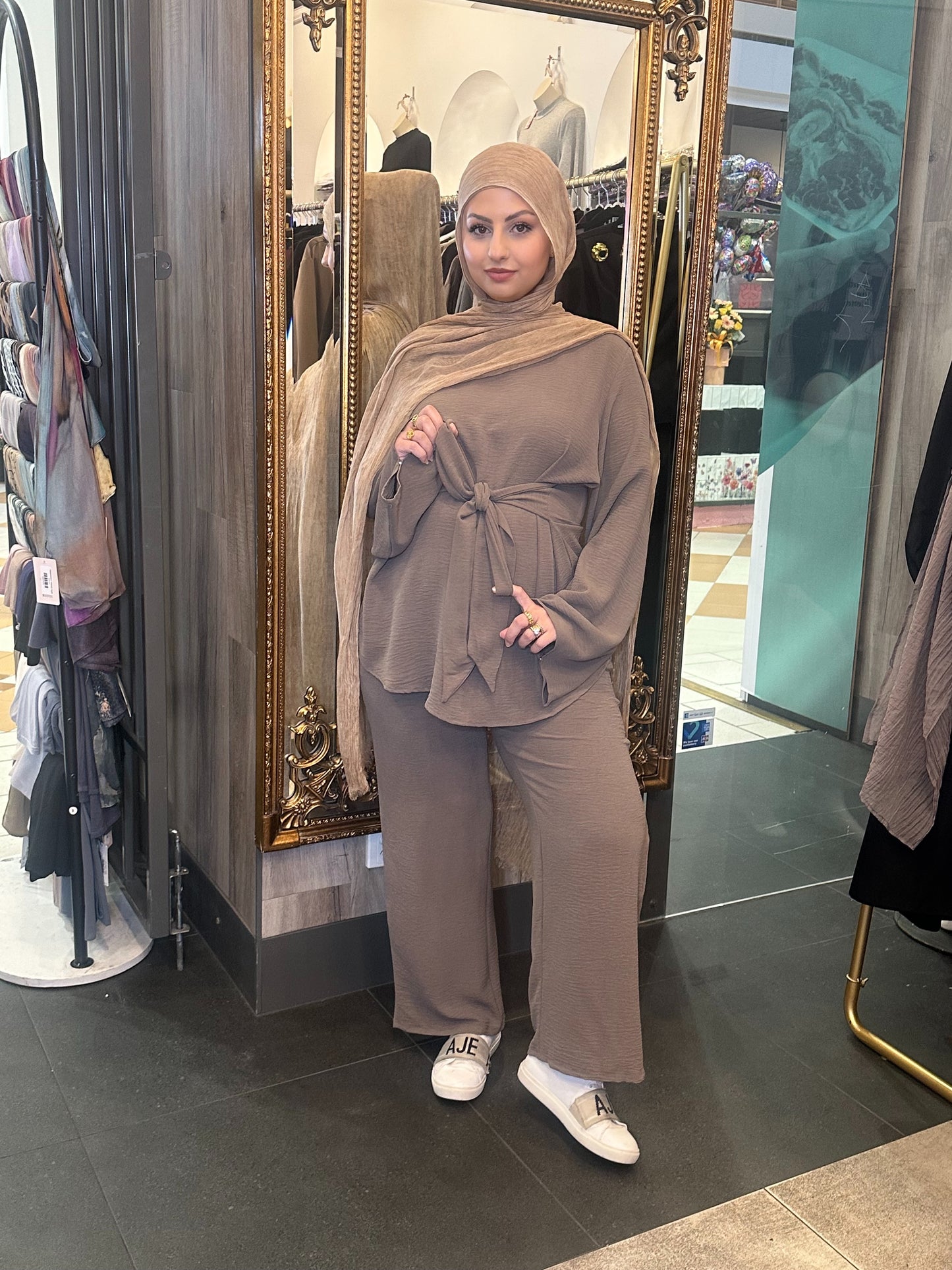 Myra tie set- Chocolate Brown