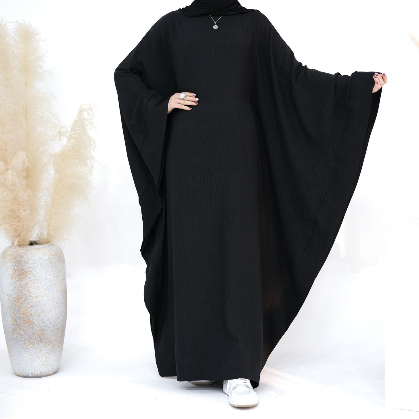 Najm Kaftan- Black