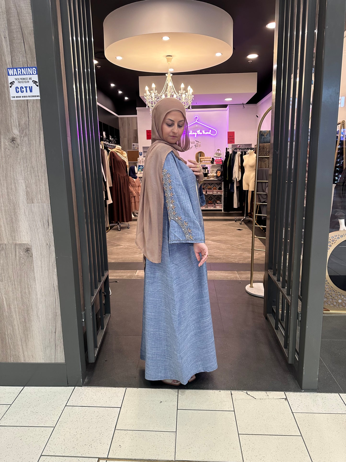 Open Sequence abaya