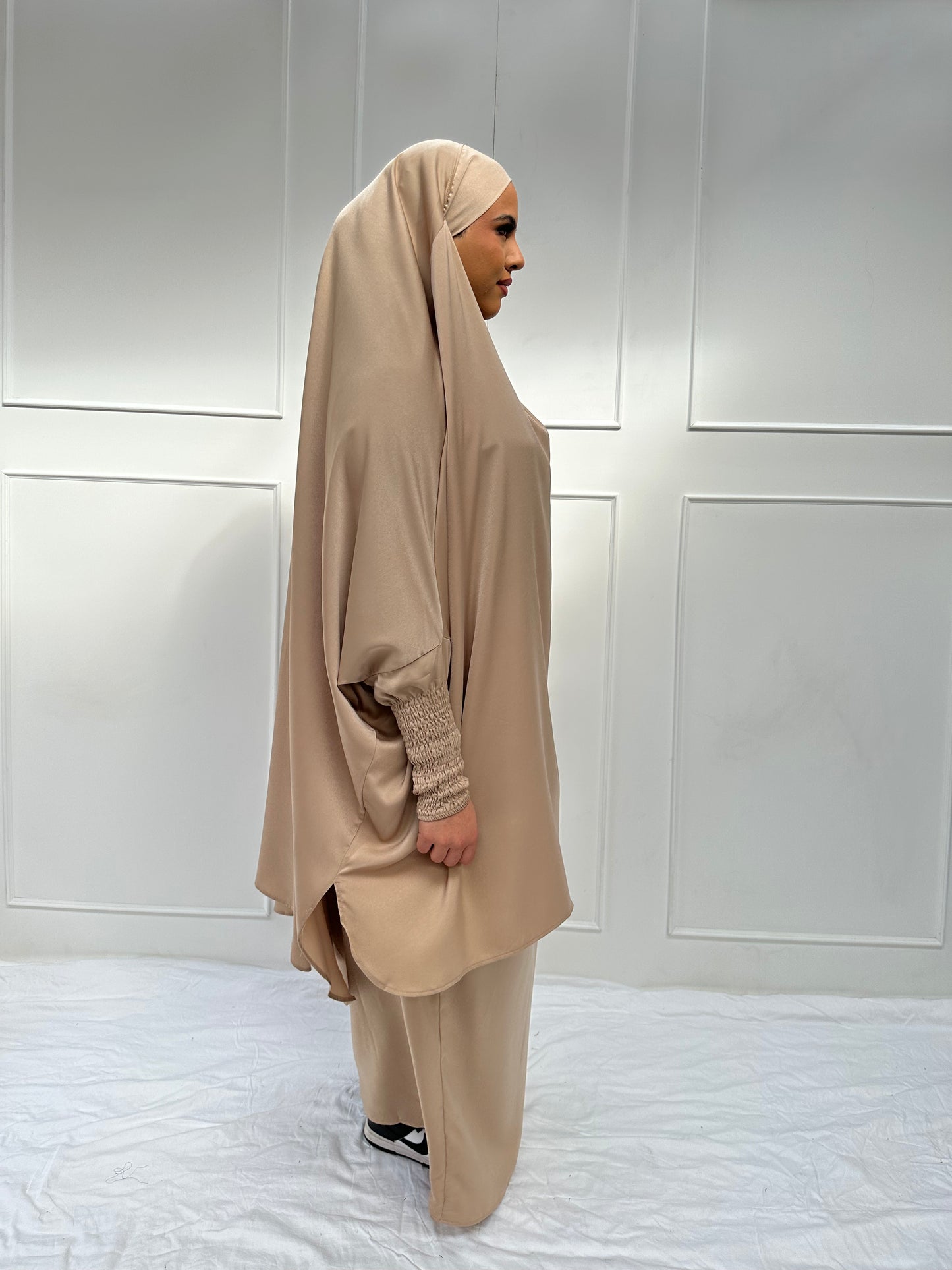 Aisha Jilbab Beige