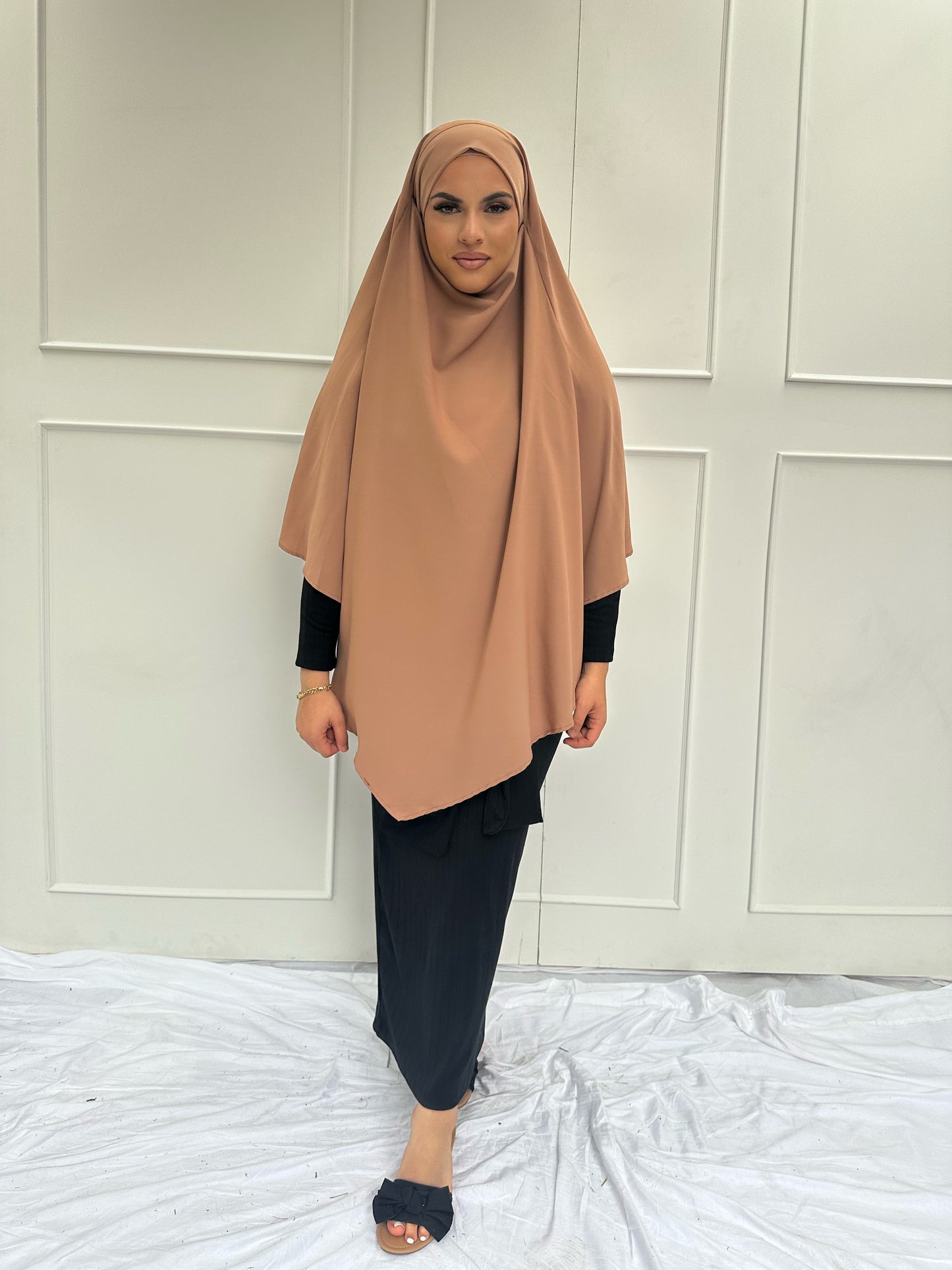Yasmine Abaya khaki
