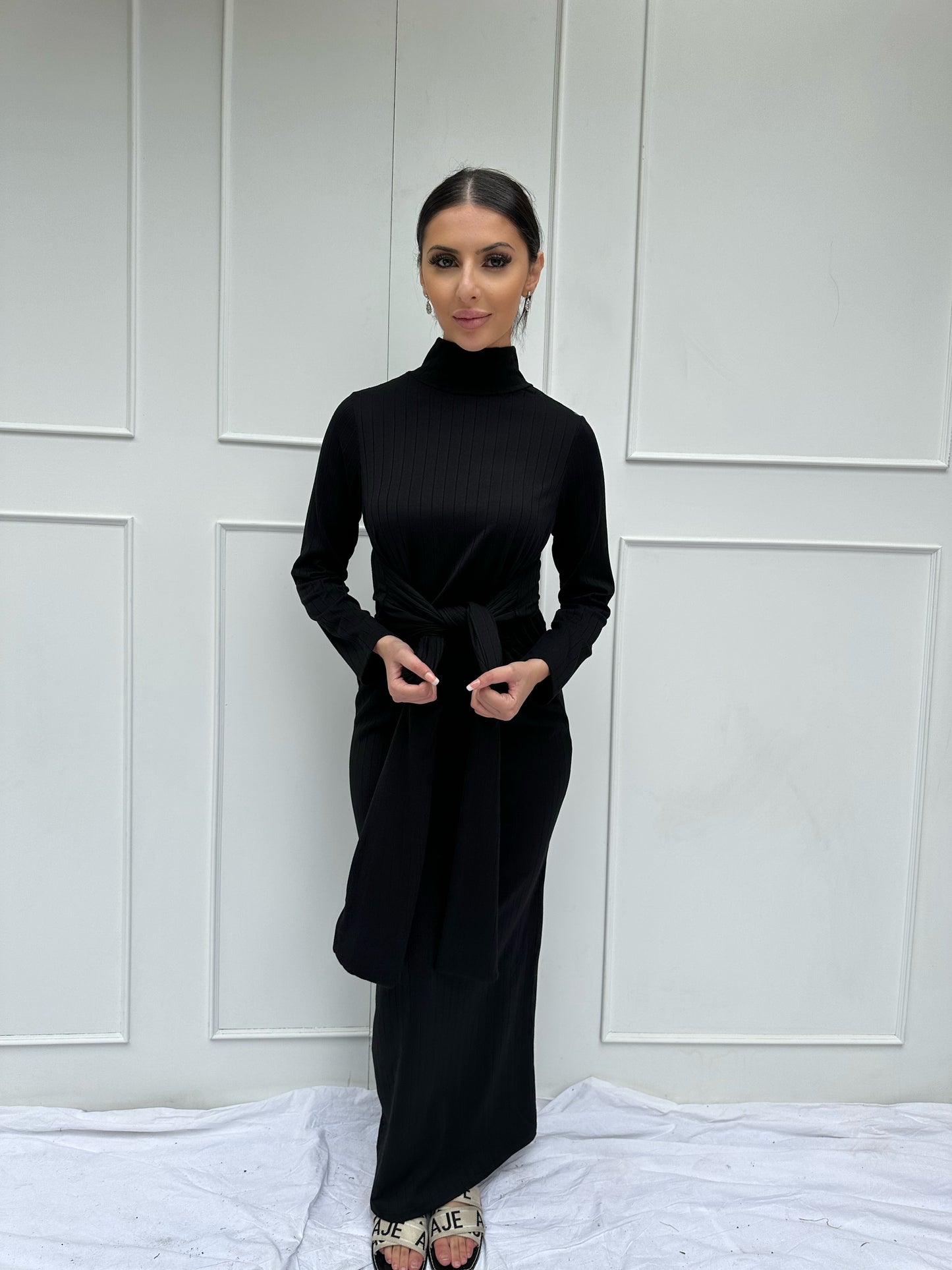 Ariana Ribbed Maxi Dress-Black