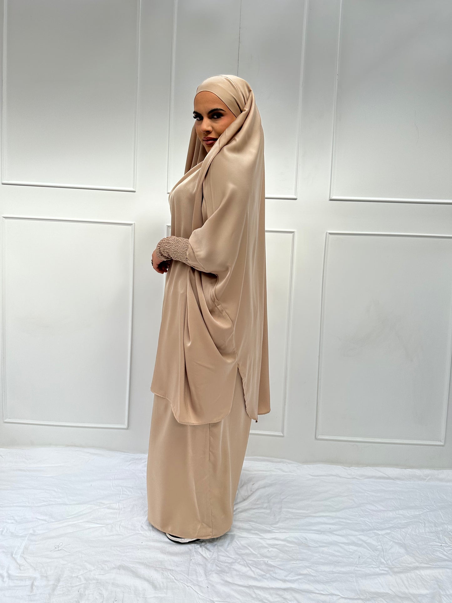 Aisha Jilbab Beige
