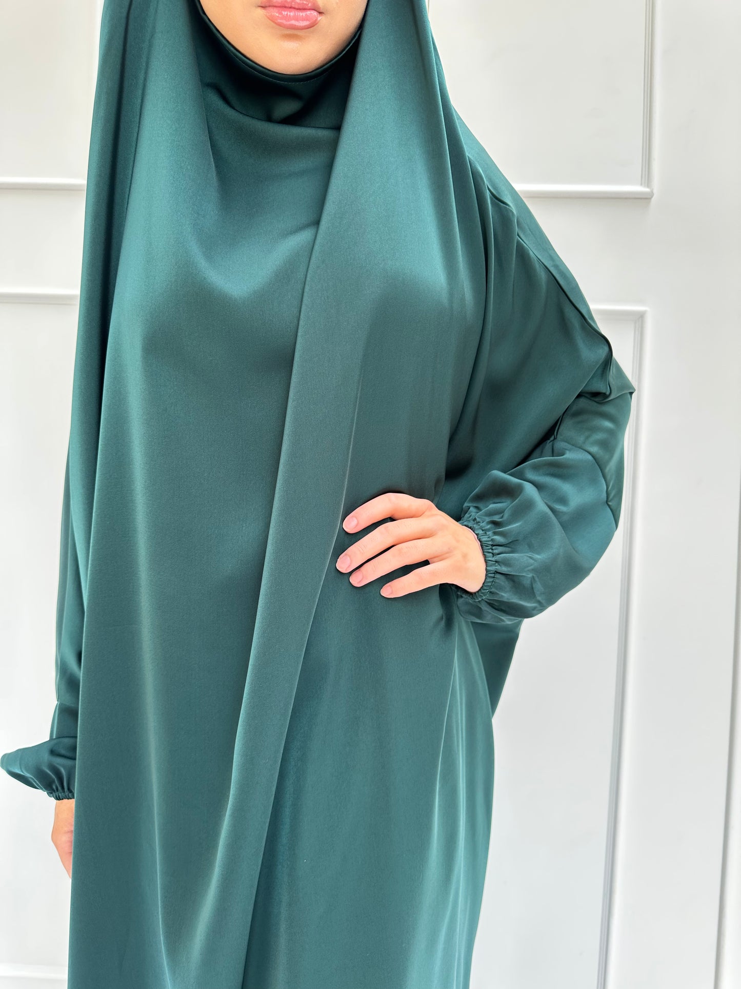 Sahar Jilbab Satin Green