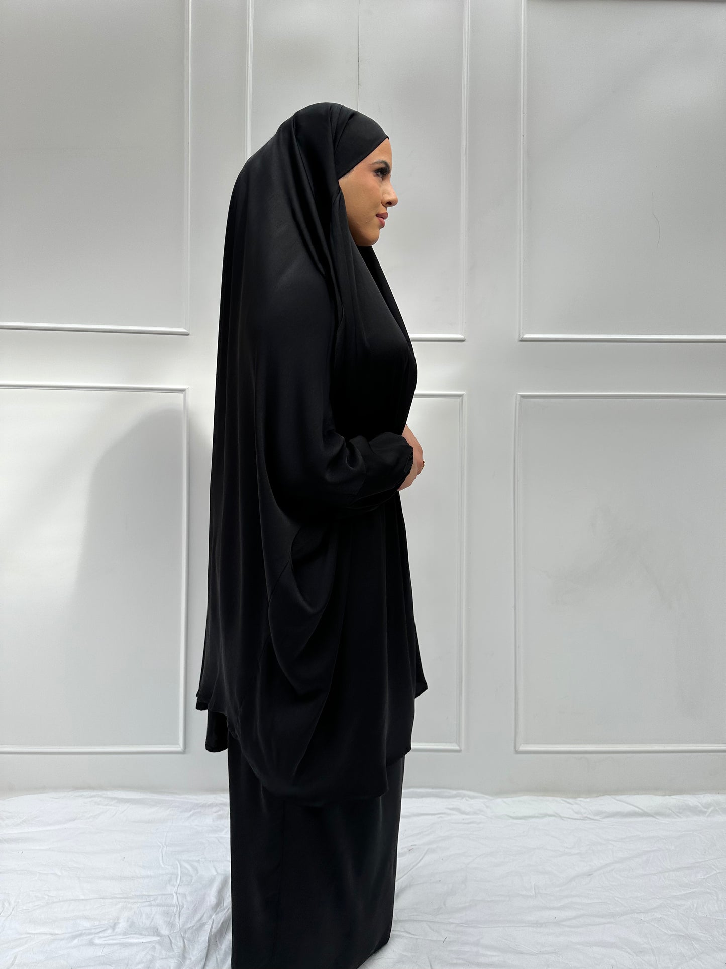 Sahar Jilbab Satin Black