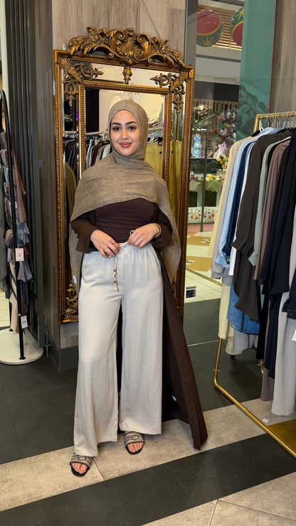 Textured pants with bead toggle