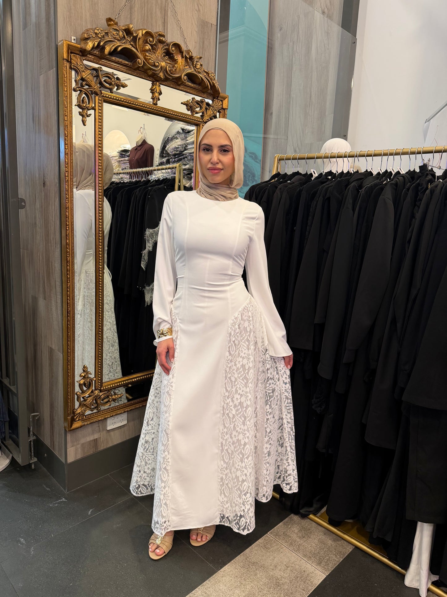 Nayla lace dress