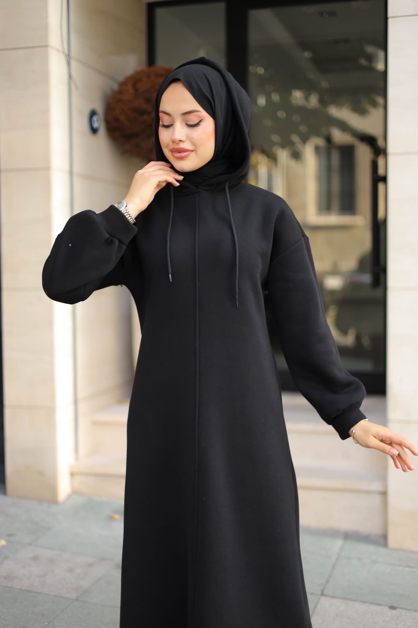 Saja Jumper Dress- Black