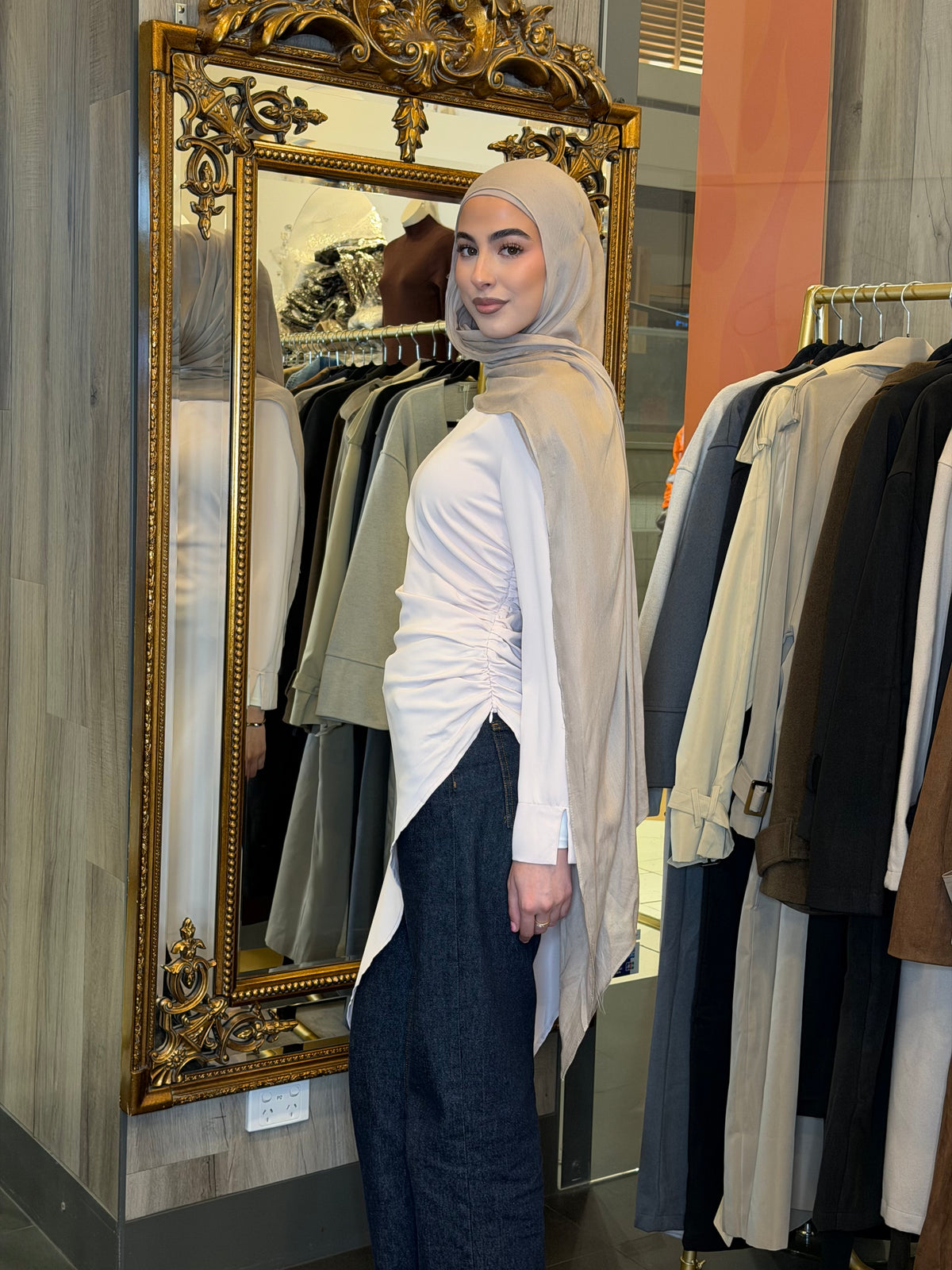 Safa Asymmetric Top