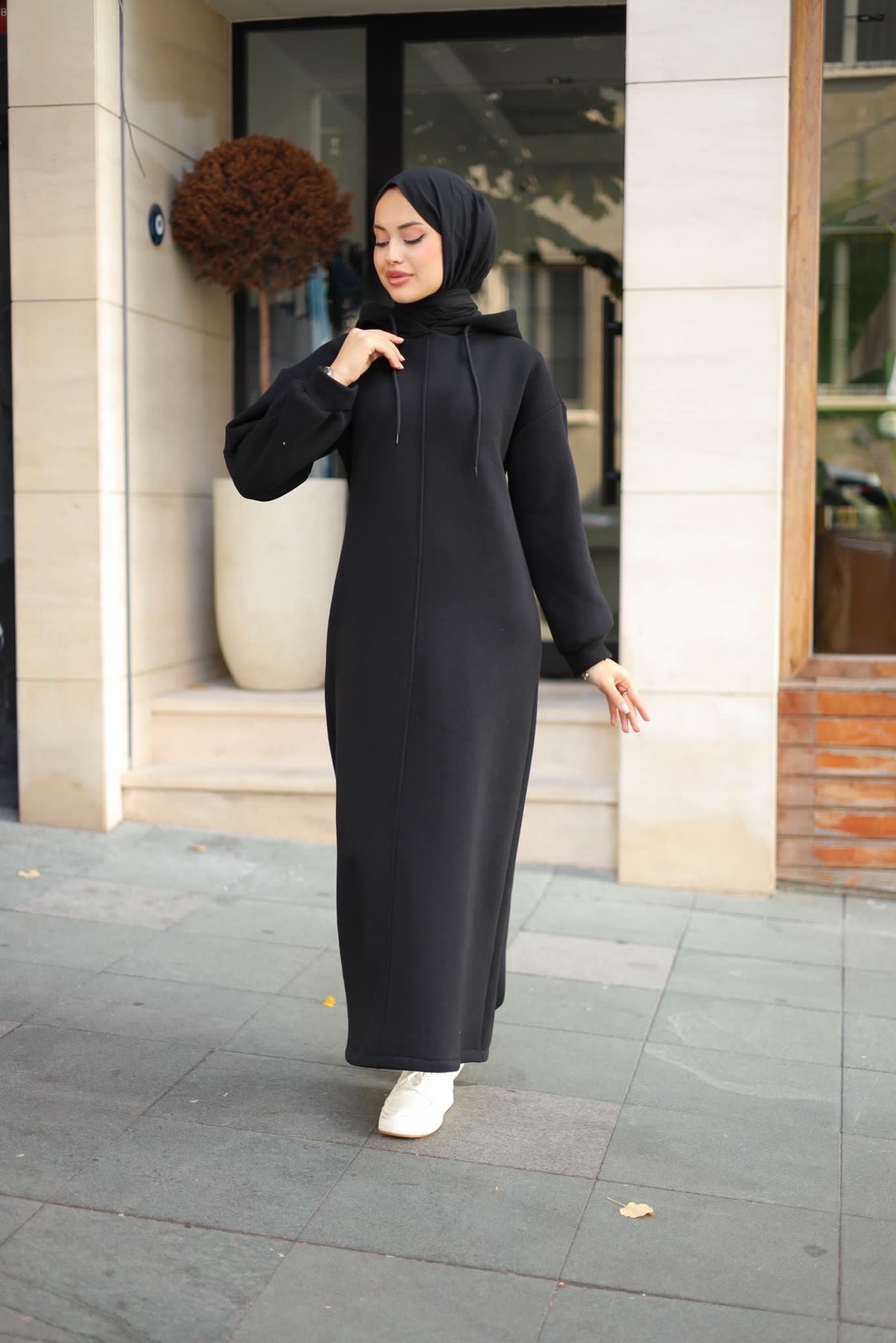 Saja Jumper Dress- Black