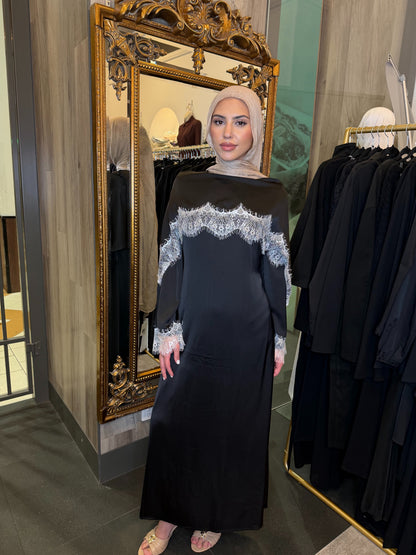 Luna Lace dress