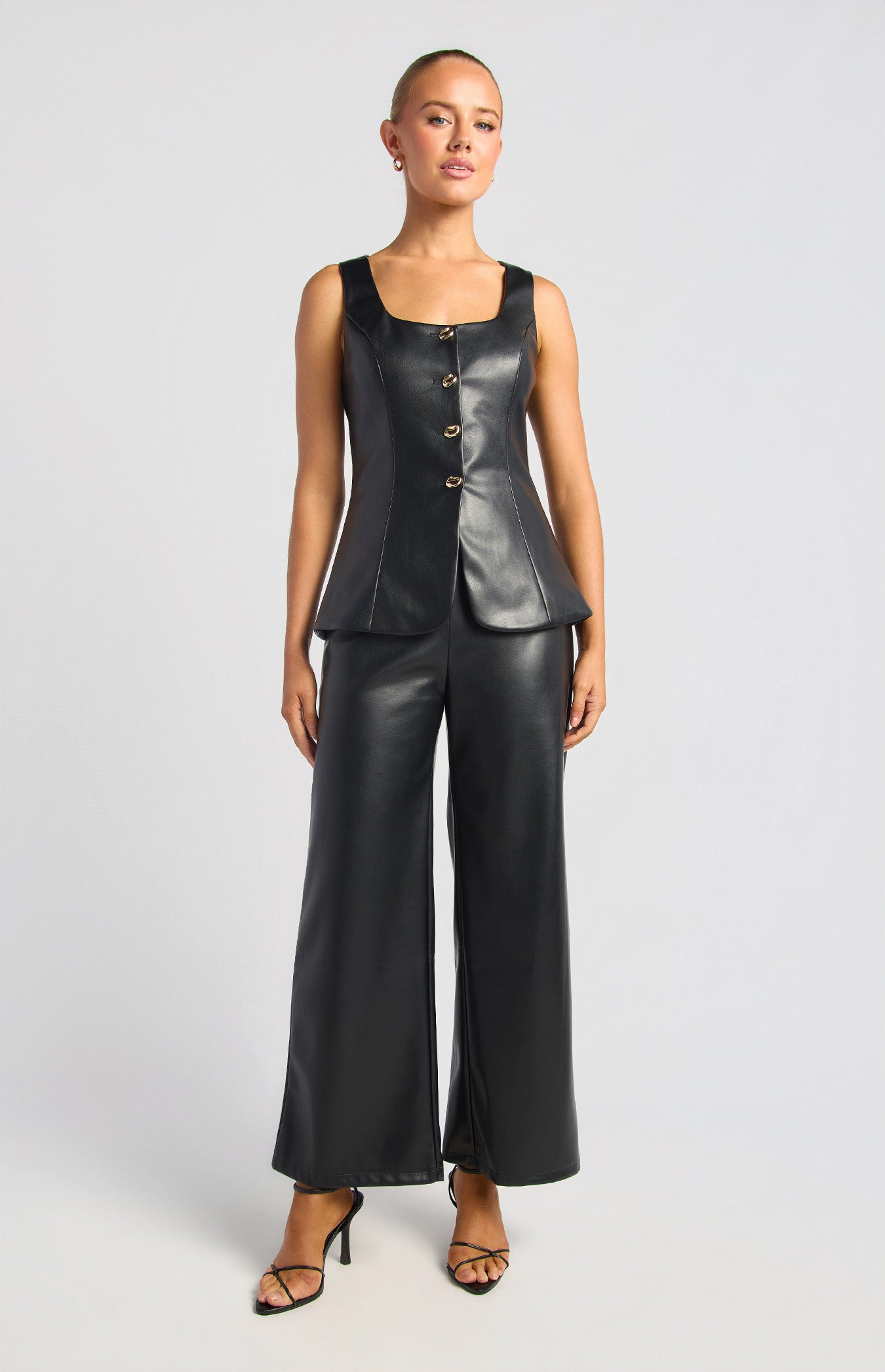 Samara Leather Set