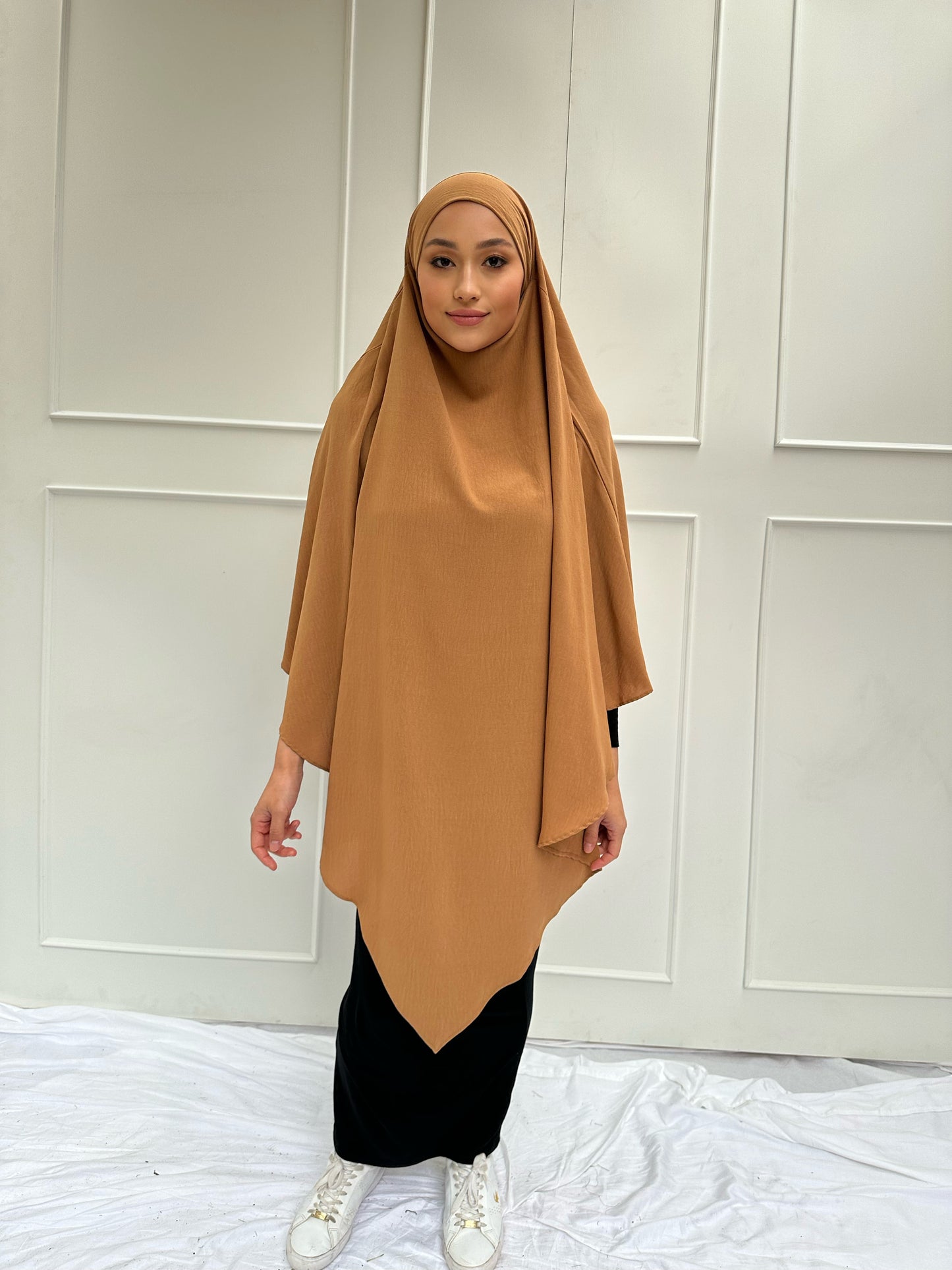 Khadija Khimar Khaki