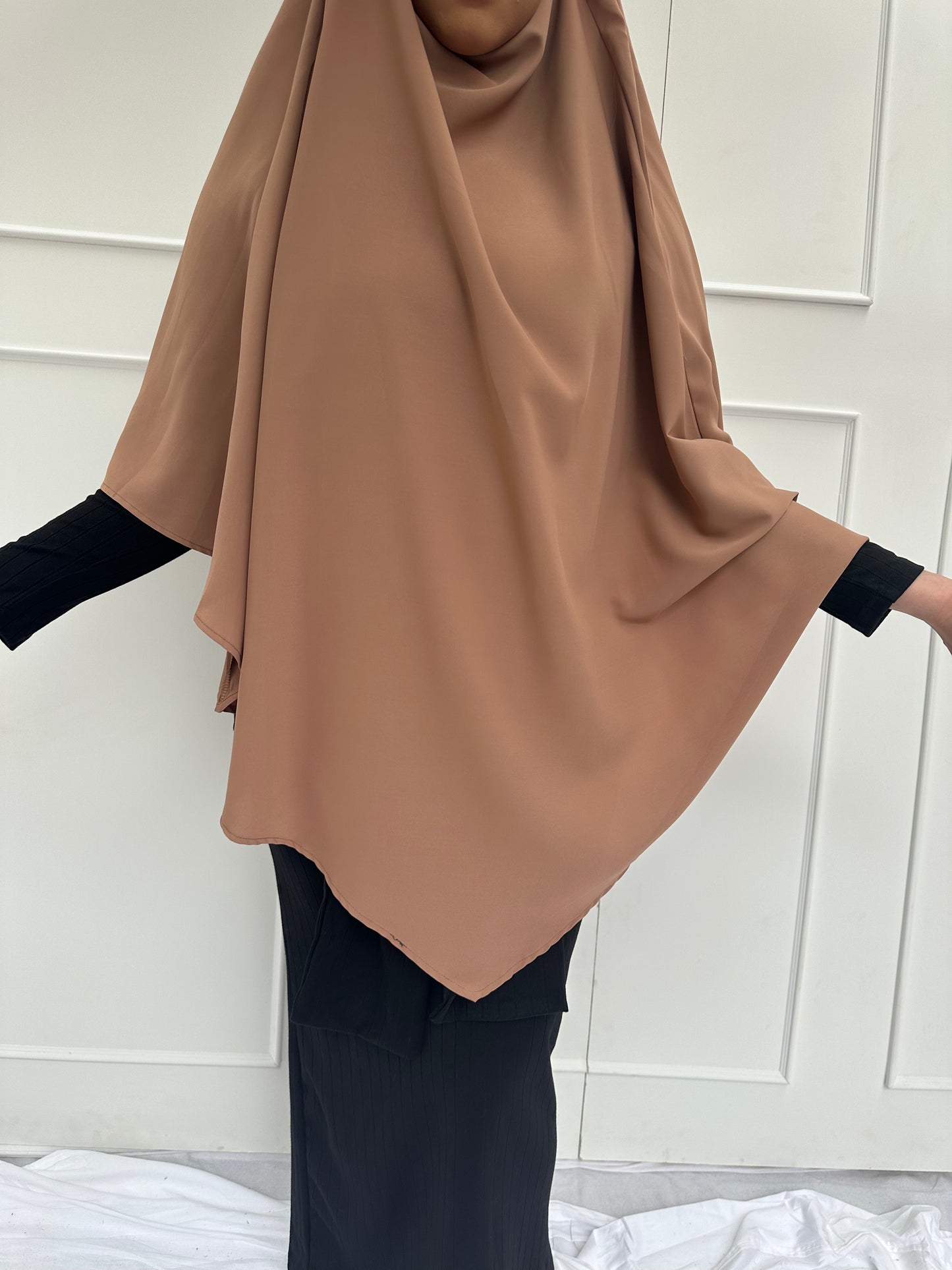 Yasmine Khimar khaki